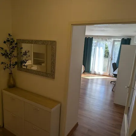 Superbe Studio 45 M Renove Avec Balcon Et Parking Gratuit Lägenhet *